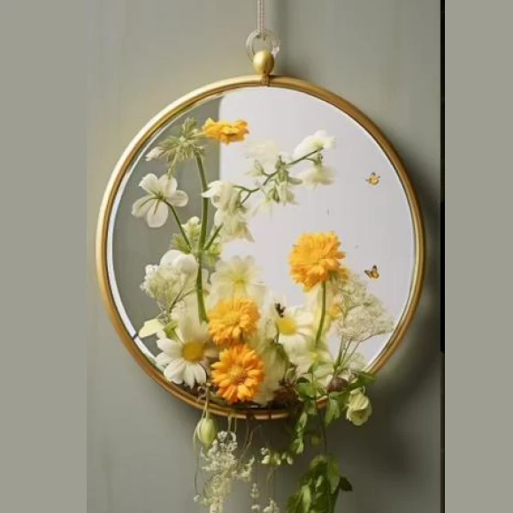 Oval Amber Petal Display